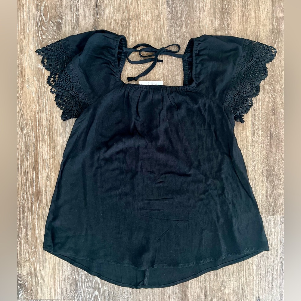 New‎ Maurices Blouse